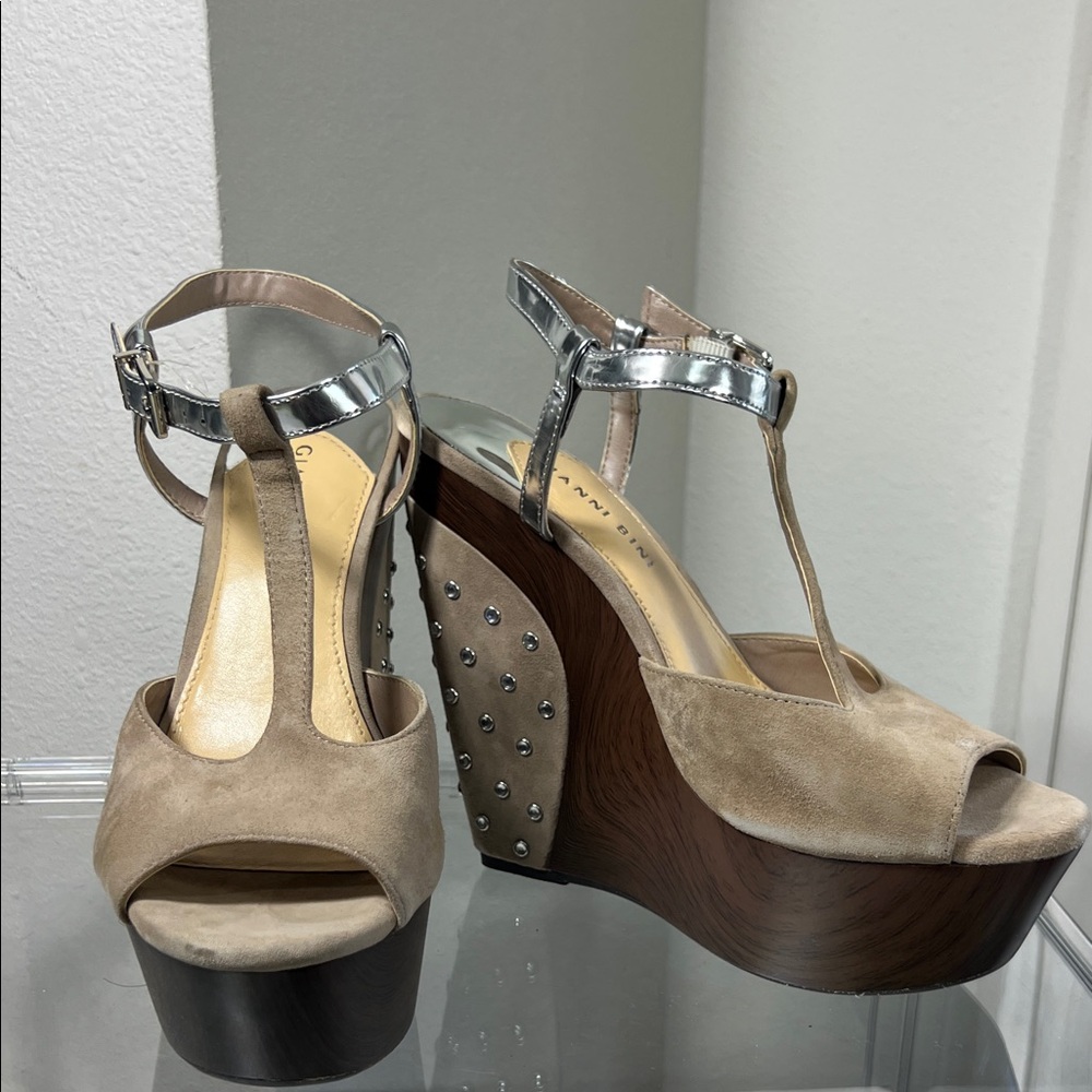 Gianni Bini Taupe Suede Platform Wedge Sandals with Silver Ankle Strap